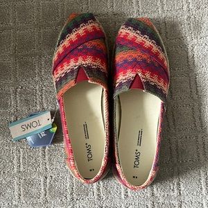 TOMs Alpargata shoes (NWT)